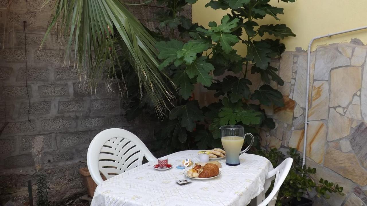 SantʼAntìoco B & B Il Mirto 2 מראה חיצוני תמונה